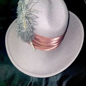 Geo W. Bollman & Co. Womens Fedora Hat OS Gray Doeskin Felt Wool Feather Accent